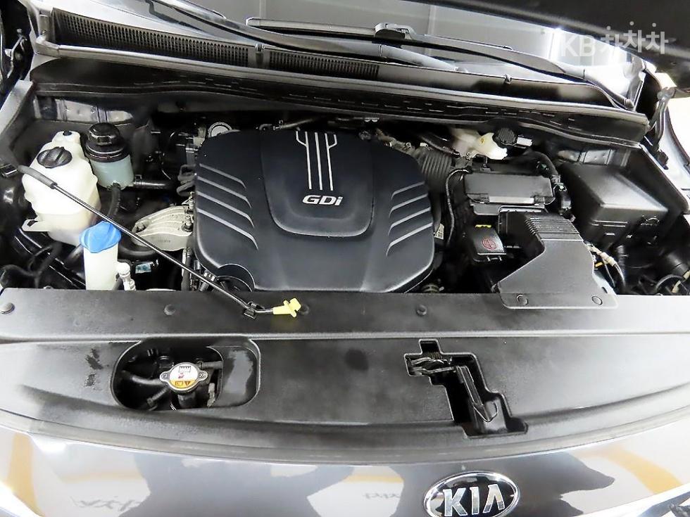 2017 - kia carnival