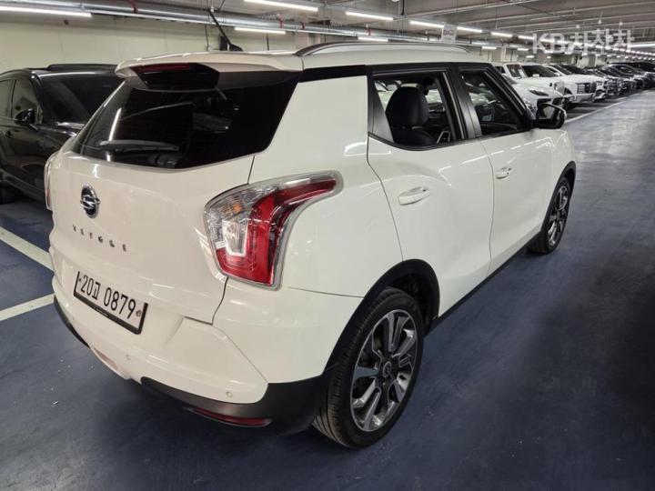 KG Mobility (Ssangyong) Tivoli Gasoline VX 5