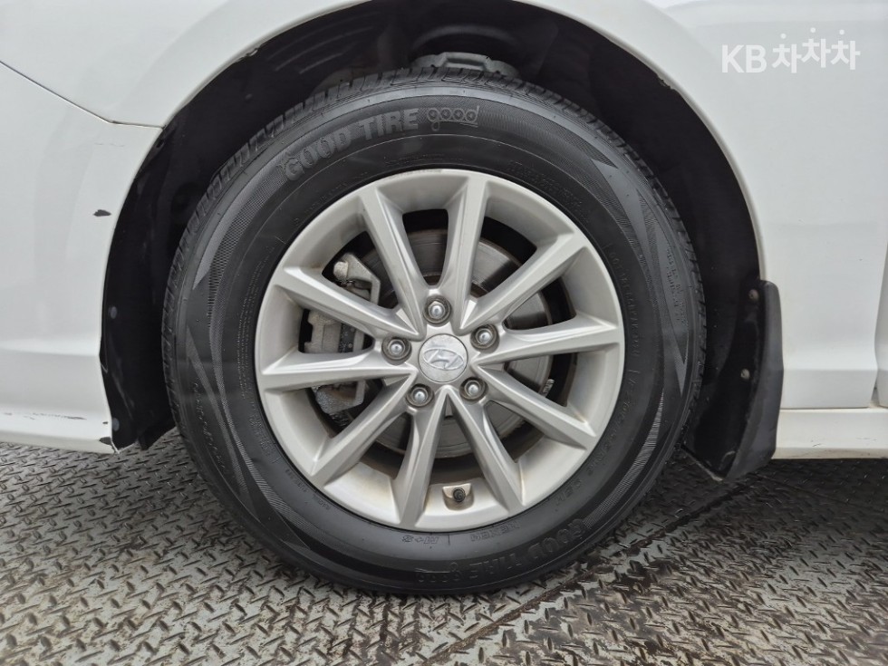Hyundai Sonata — miniaturë 13