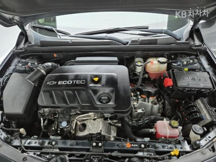 Chevrolet Malibu 1.8 Hybrid LT Deluxe 6