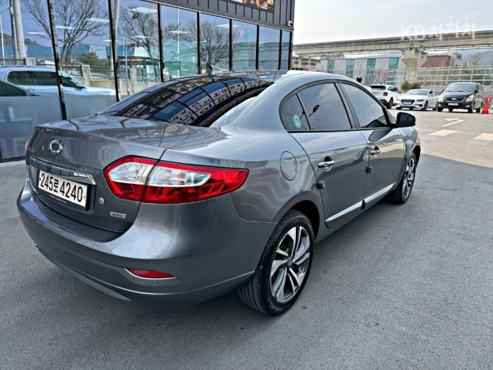 Renault SM3 Neo SE Base Type 5