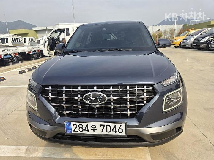 Hyundai Venue Gasoline 1.6 Modern