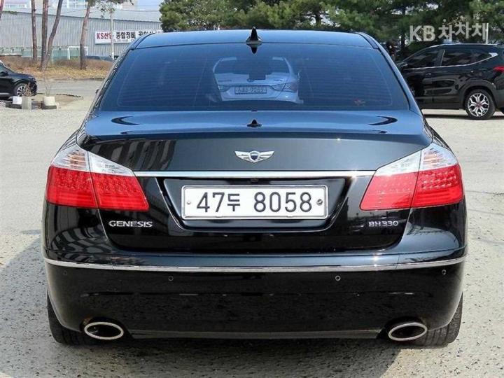 Hyundai Genesis BH330 LUXURY Base Type 5