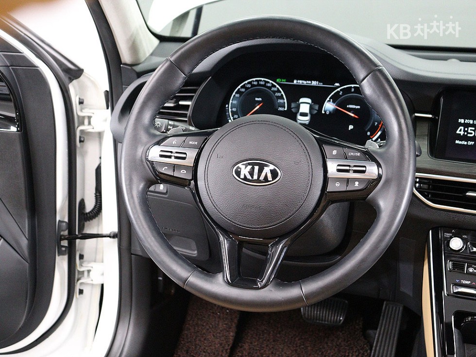 2020 - kia k7