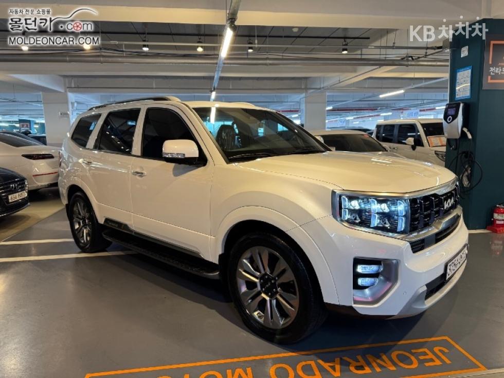 2022 - kia mohave