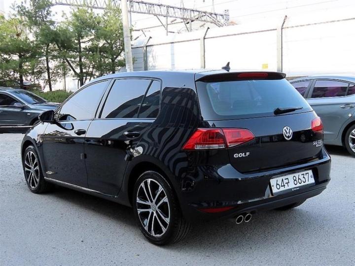 Volkswagen Golf 2.0 TDI MK7 Premium 4