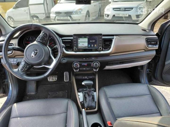 Kia Stonic Diesel 1.6 VGT Prestige 9