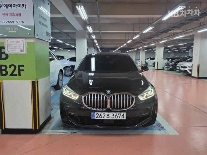 2025 BMW 1Series (F40)
