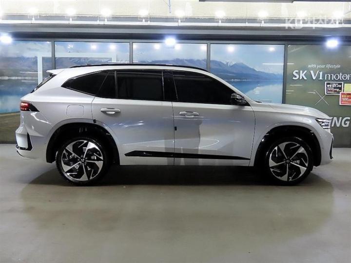 Renault Koleos E-Tech Hybrid Iconic 4
