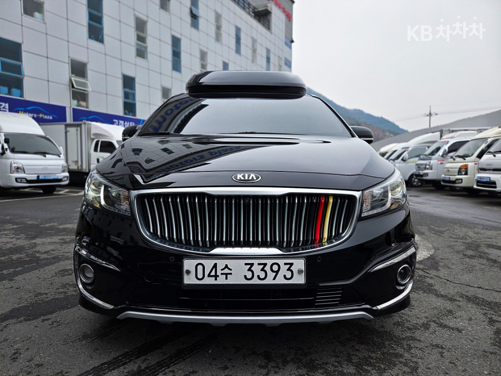 2018 - kia carnival