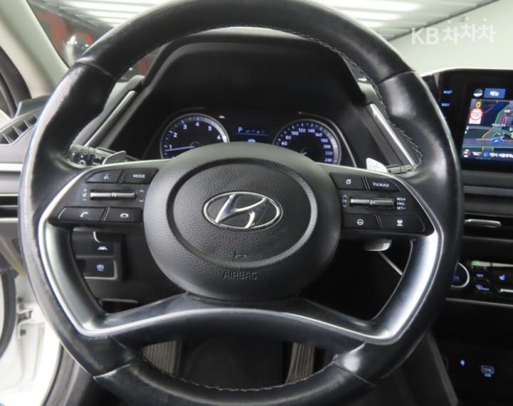 Hyundai Sonata DN8 2.0 LPG Smart 9