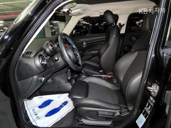 Mini Cooper 5 Duo 1.5 Base Type 7