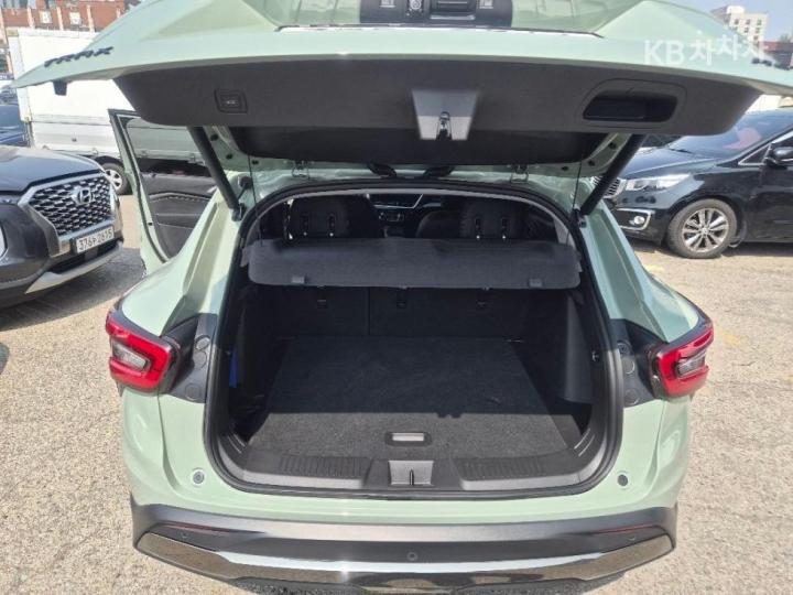 Chevrolet Trax Crossover 1.2 Gasoline 2WD ACTIV 9