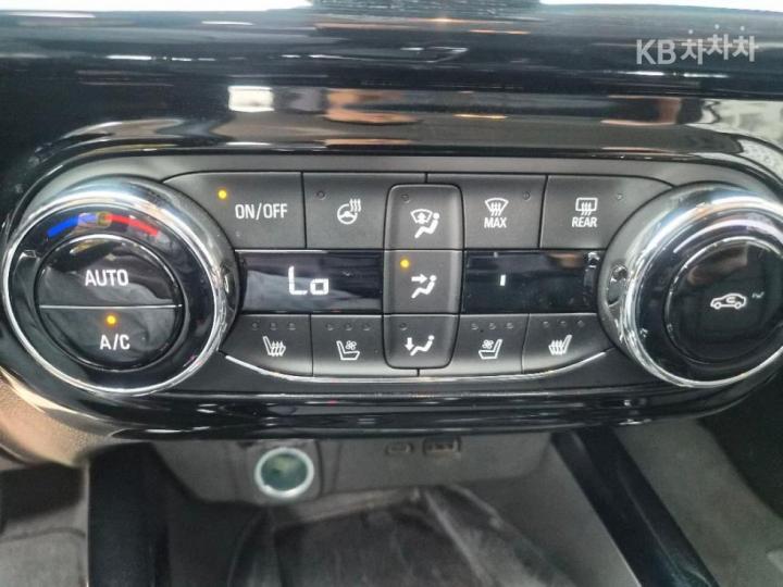 Chevrolet Trax Crossover 1.2 Gasoline 2WD ACTIV 10