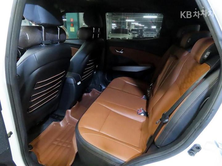 KG Mobility (Ssangyong) Tivoli Armor 1.6 Gasoline Gear Plus 2WD 8