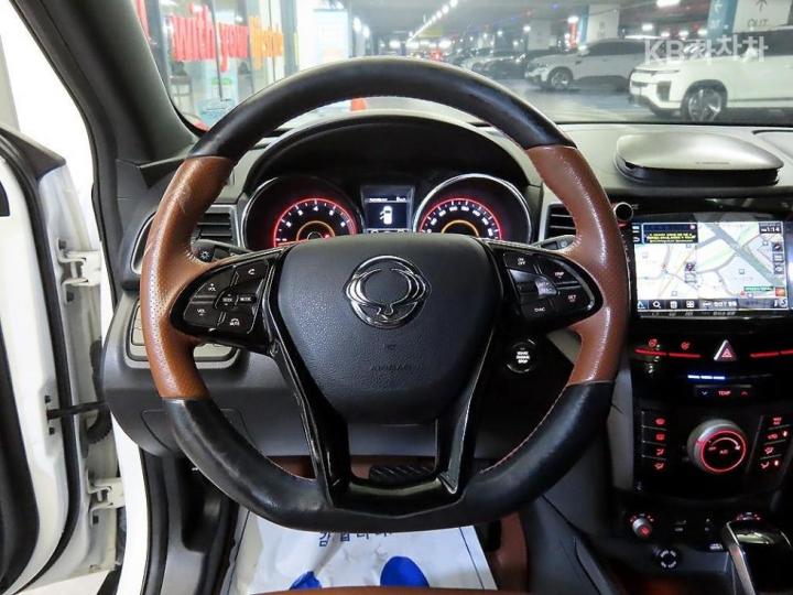 KG Mobility (Ssangyong) Tivoli Armor 1.6 Gasoline Gear Plus 2WD 9