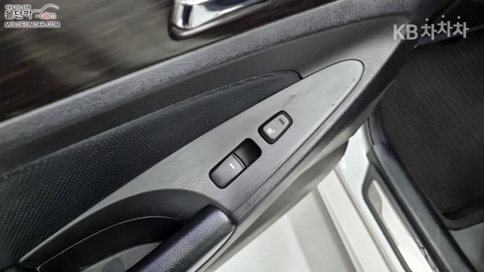 Hyundai Sonata — miniaturë 17