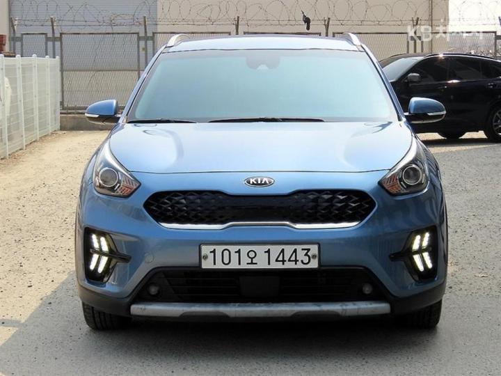 Kia Niro 1.6 HEV Prestige 2