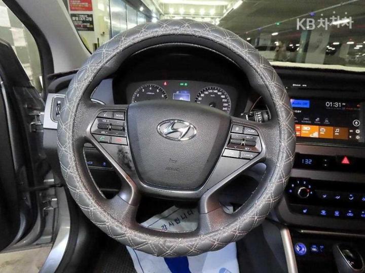 Hyundai Sonata LF 2.0 Style Base Type 9