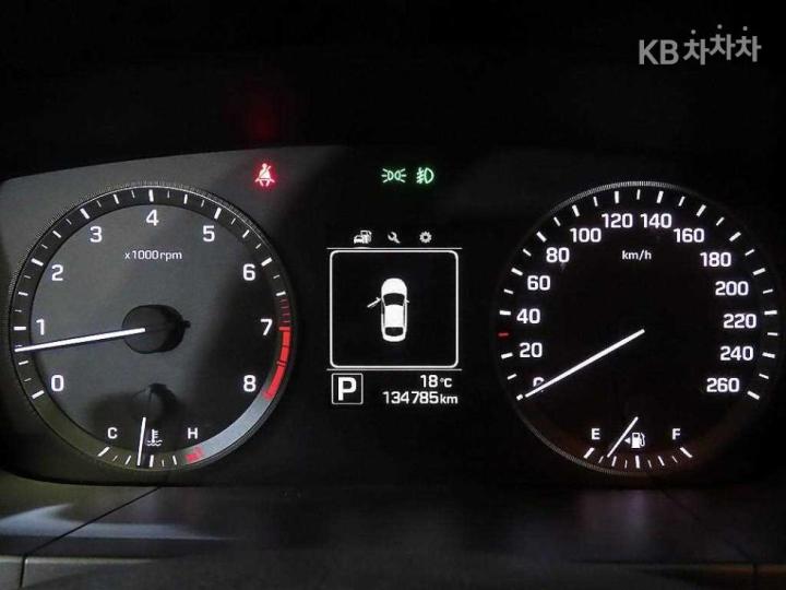 Hyundai Sonata LF 2.0 Style Base Type 10