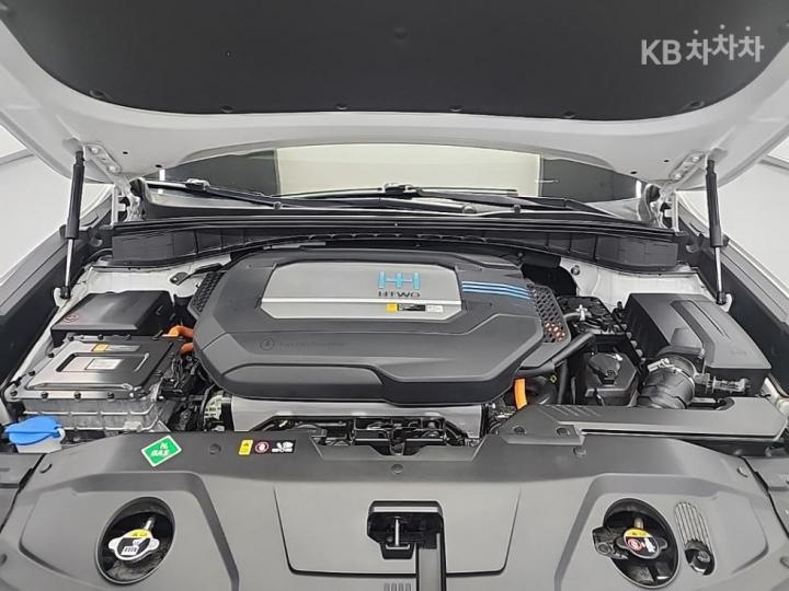 Hyundai Nexo Premium 6