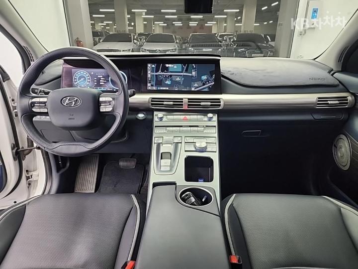 Hyundai Nexo Premium 8