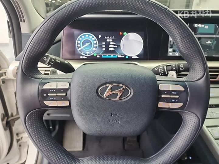 Hyundai Nexo Premium 10