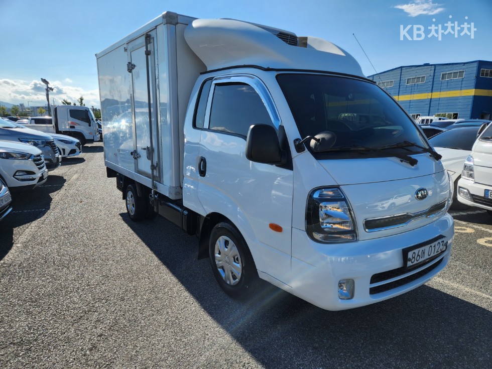 2020 - kia bongo iii