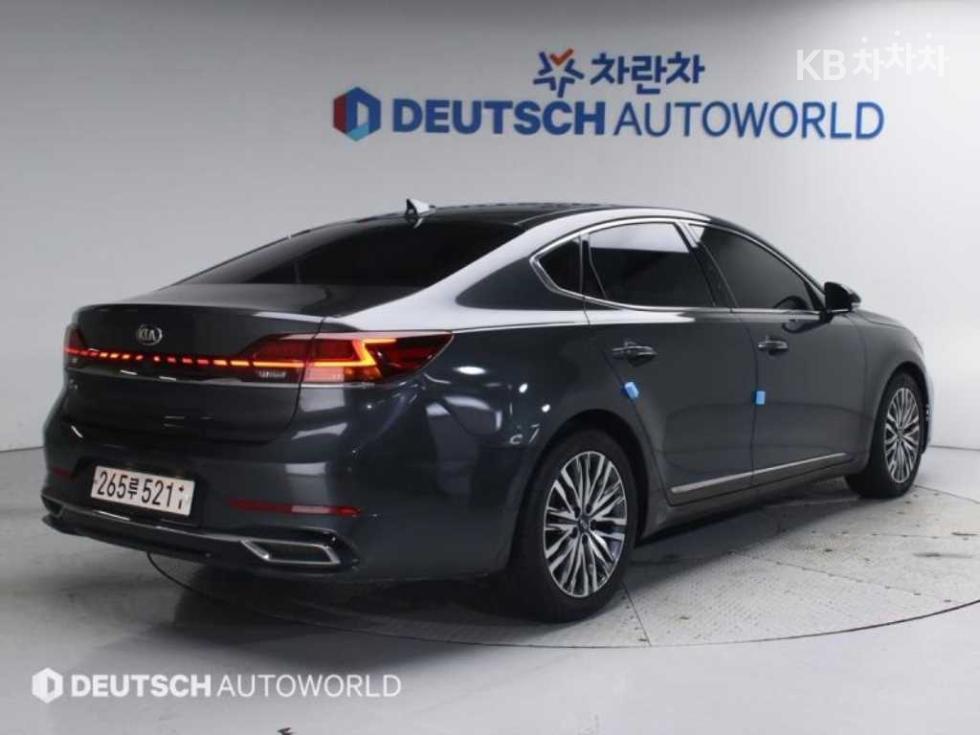 2021 - kia k7