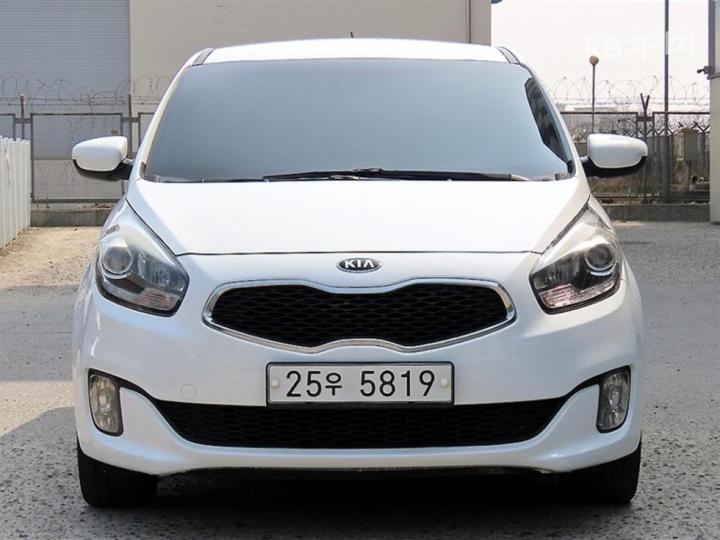 Kia Carens 2.0 LPi Prestige 2