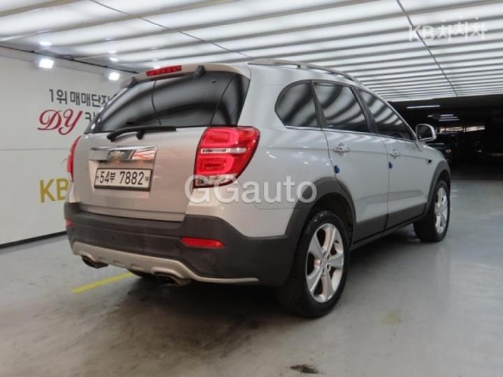 Chevrolet Captiva 2WD LT Premium 5