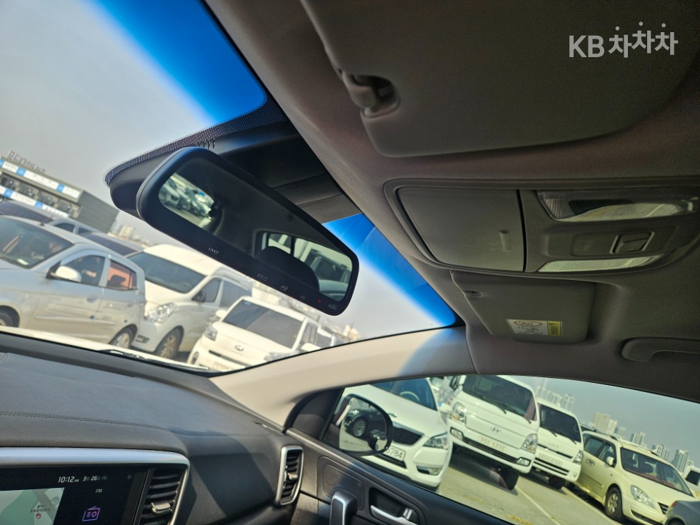 2020 - kia sportage