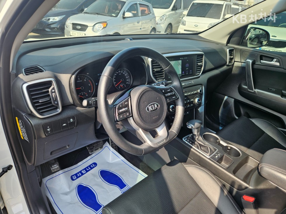 2020 - kia sportage