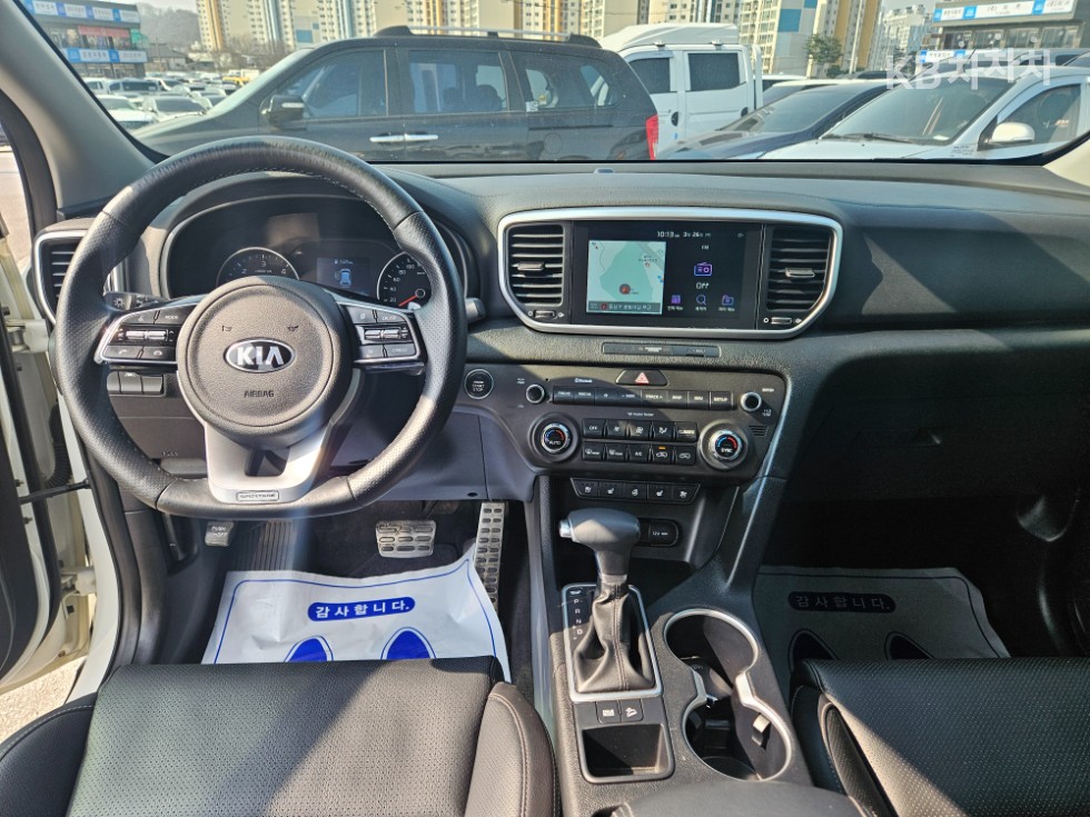 2020 - kia sportage