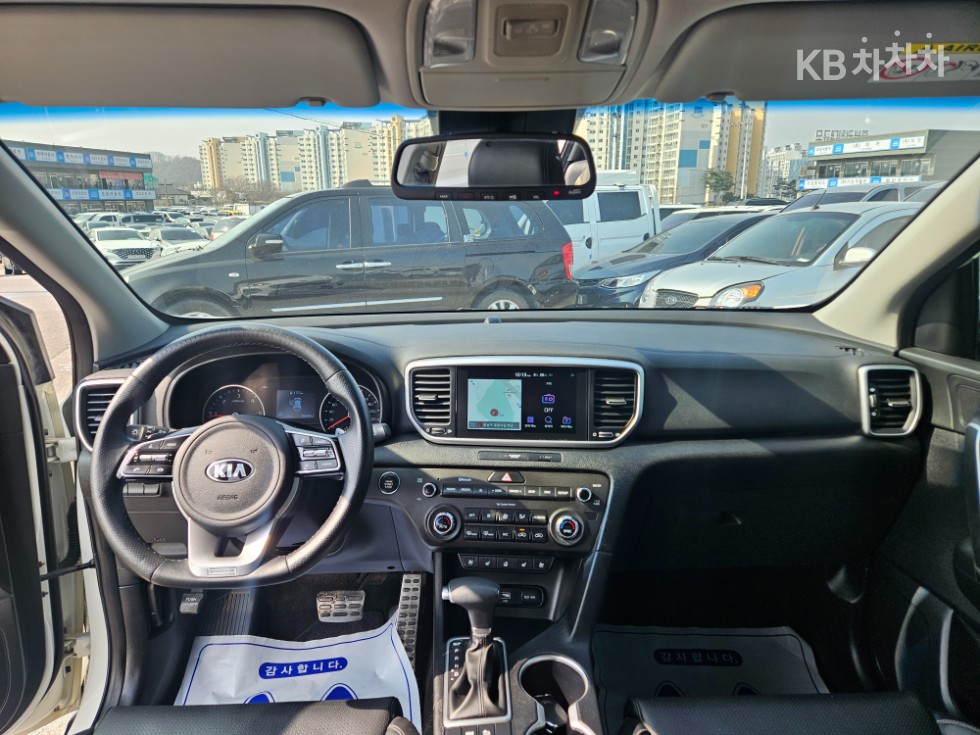 2020 - kia sportage
