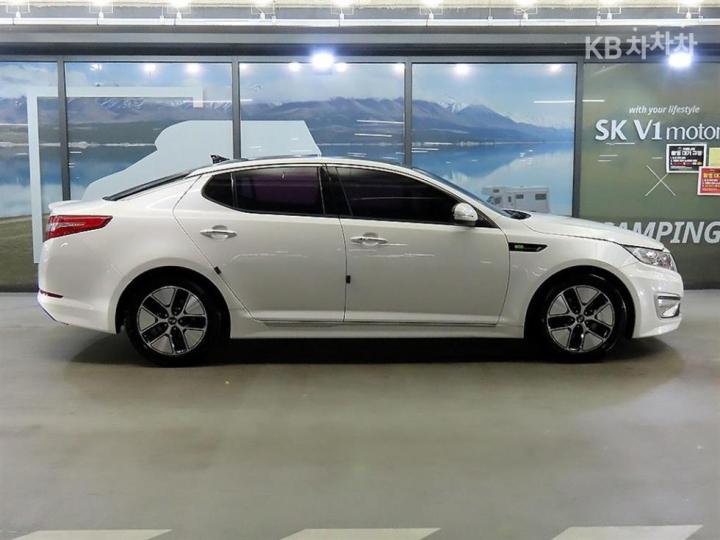 Kia K5 Hybrid Prestige 4