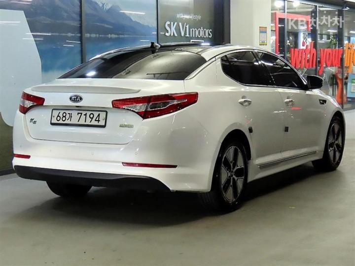 Kia K5 Hybrid Prestige 5