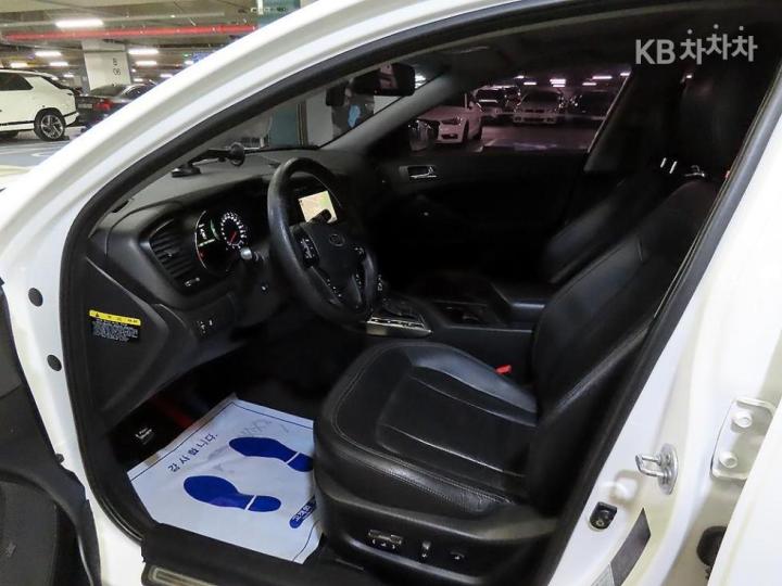 Kia K5 Hybrid Prestige 7