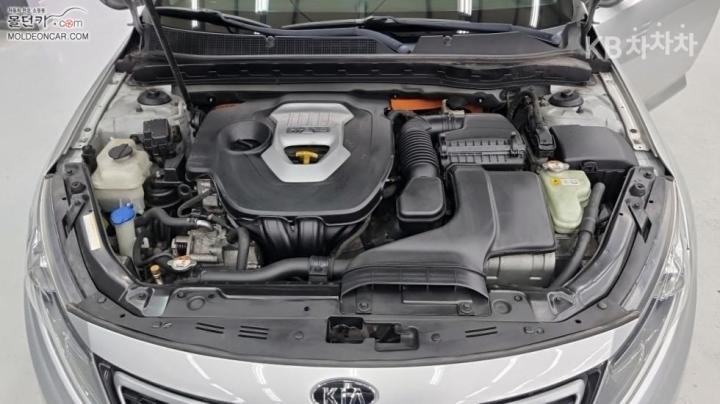 Kia K5 Hybrid Noblesse 9