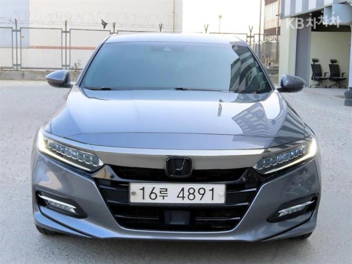 Honda Accord Hybrid 2.0 Touring