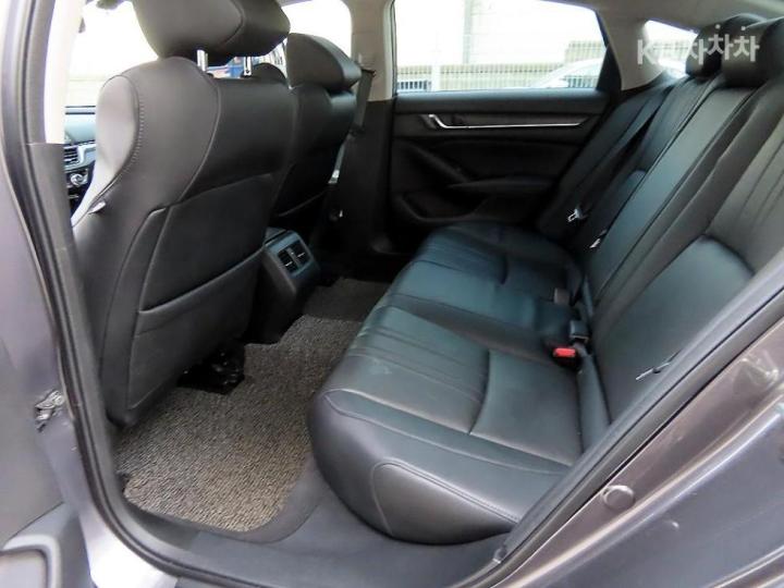 Honda Accord Hybrid 2.0 Touring 7