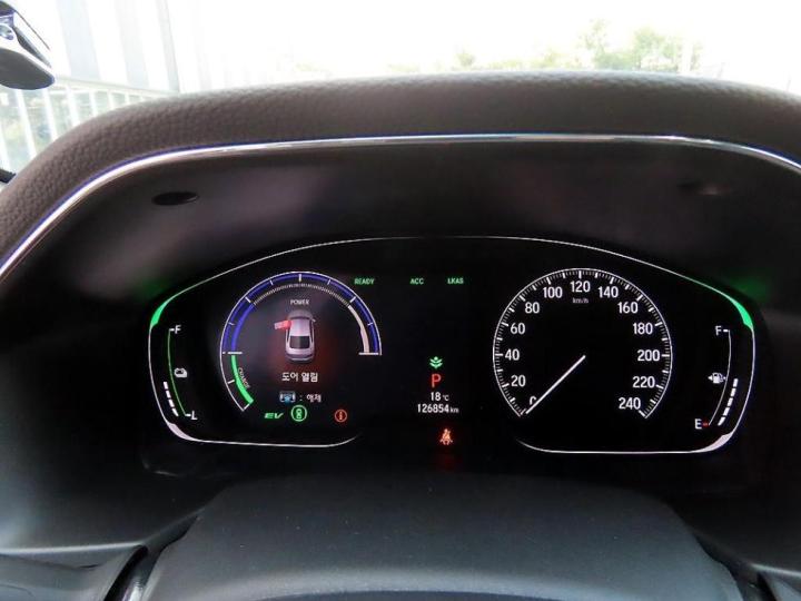 Honda Accord Hybrid 2.0 Touring 10