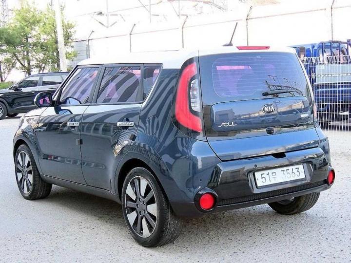 Kia Soul 1.6 Diesel 4