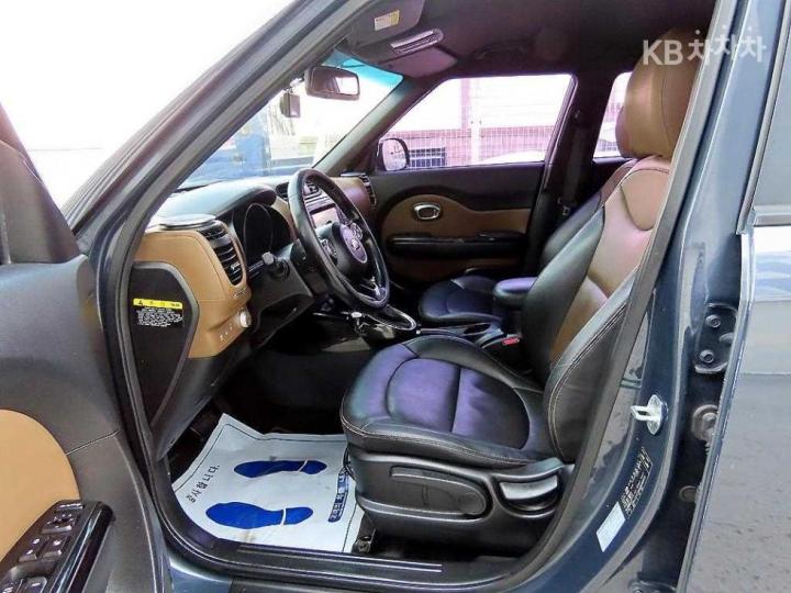 Kia Soul 1.6 Diesel 6