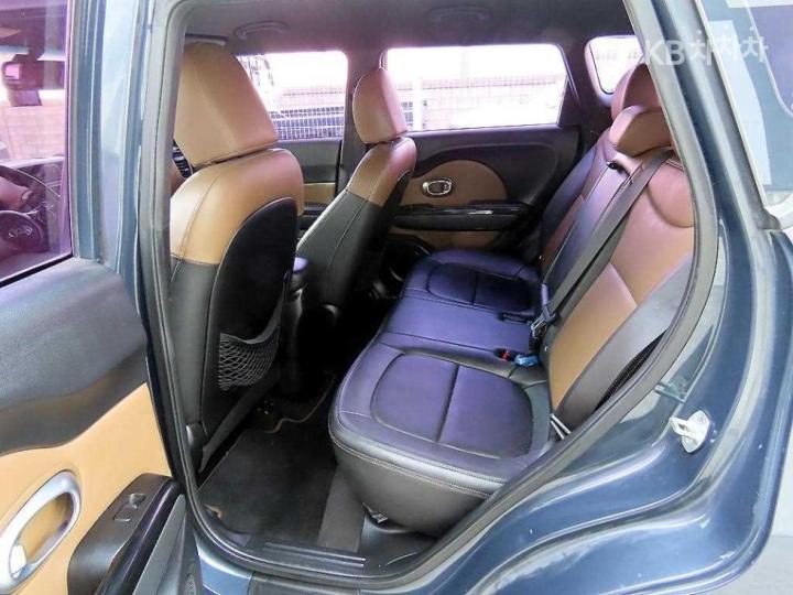 Kia Soul 1.6 Diesel 7