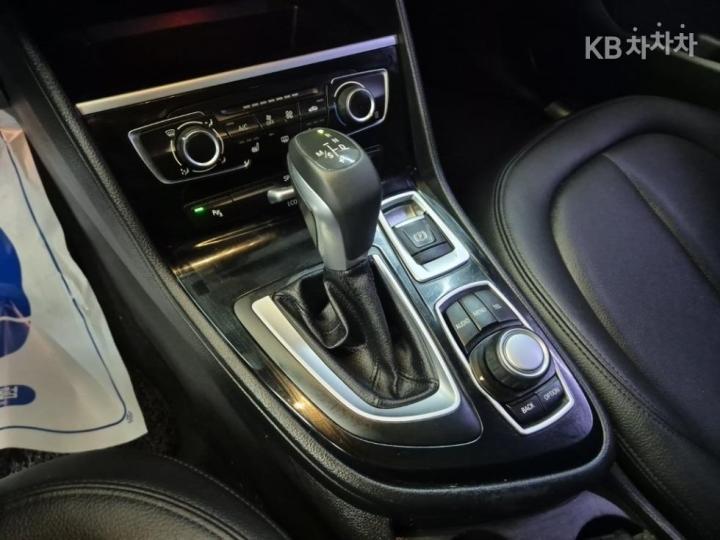 BMW 2 Series Active Tourer F45 Joy 9