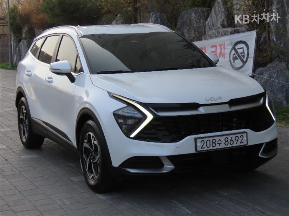 2023 - kia sportage