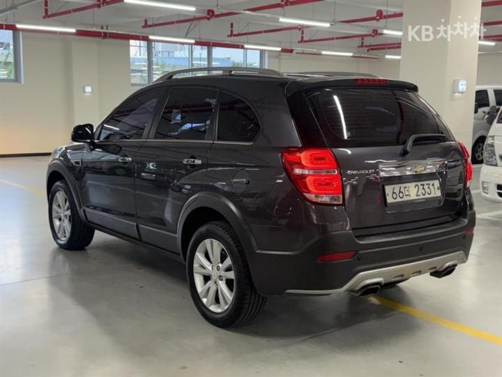 Chevrolet Captiva 2WD LT Premium 7