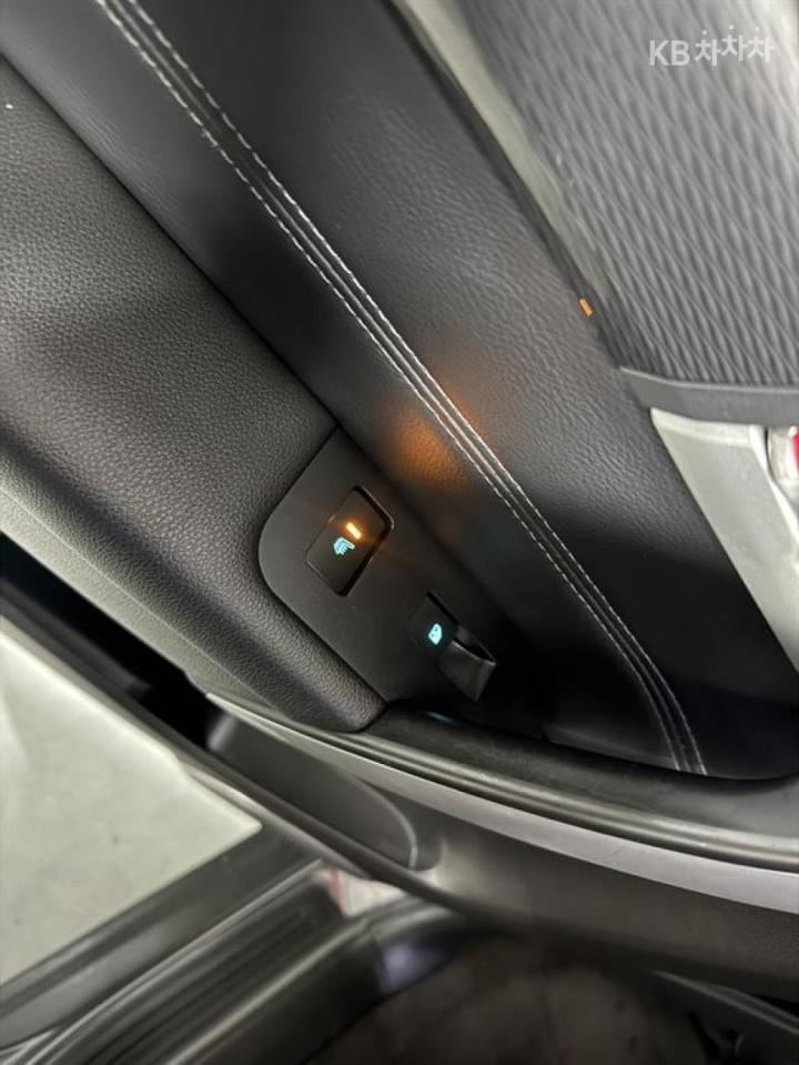 Chevrolet Captiva 2WD LT Premium 9