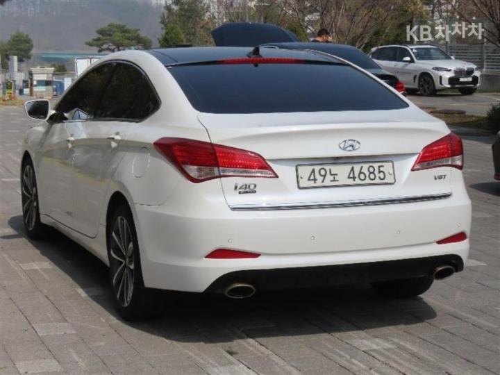 Hyundai i40 Saloon 1.7 VGT D-spec 5